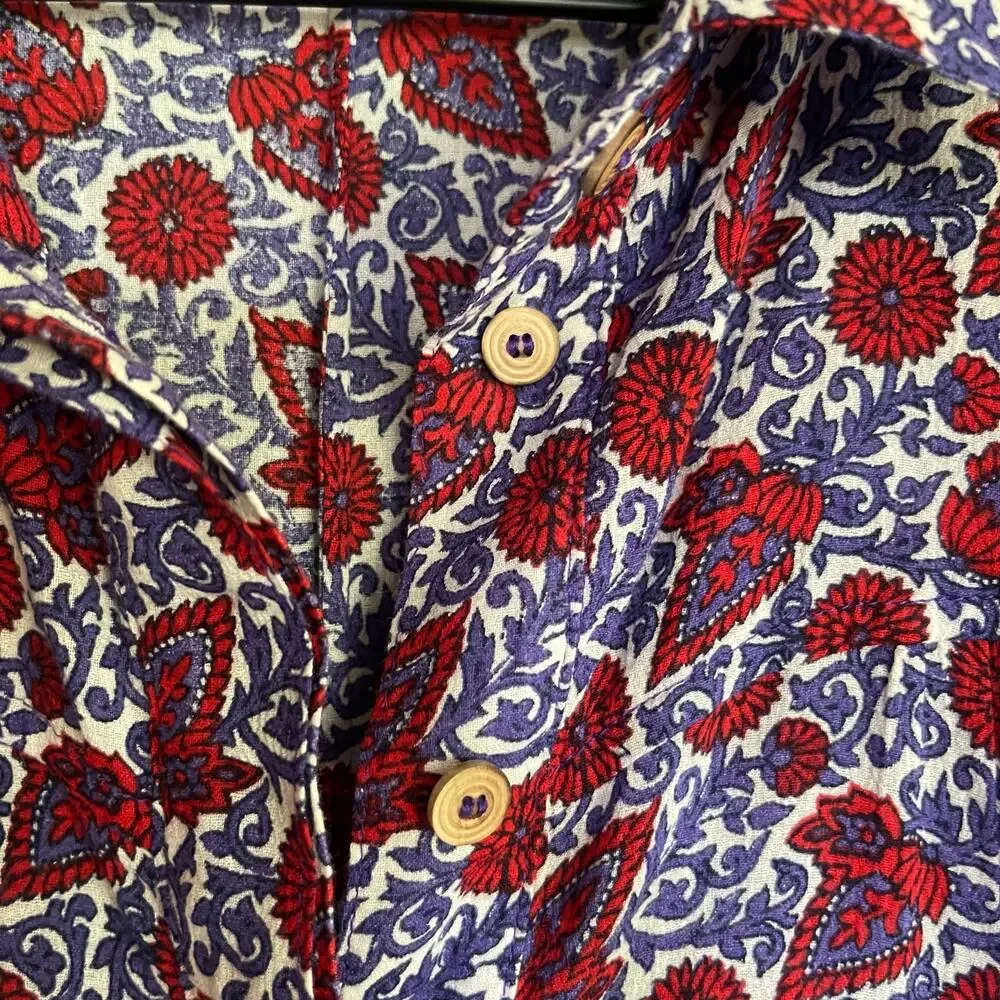 XIRENA Grady Romper Size XS White Blue Red‎ Floral Paisley Lightweight Casual